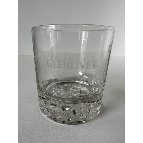 The Glenlivet Scotch Whisky Rocks Glass Raised Cut Base Etched 10 oz Heavy set 2 - Picture 2 of 7
